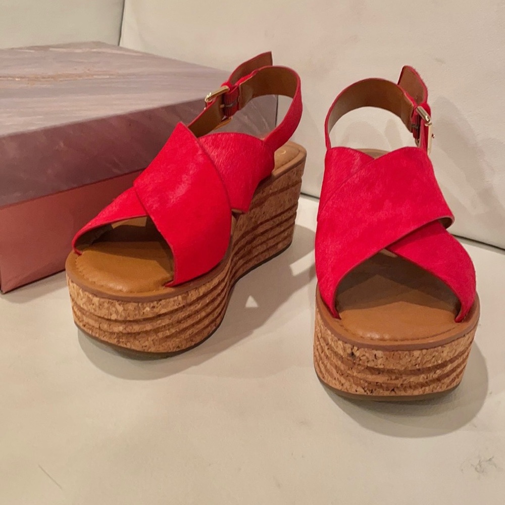 NIB vivid red cork leather platforms calf hair
(8.5) FRANCO SARTO BM